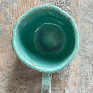 esra el yapımı seramik kupa