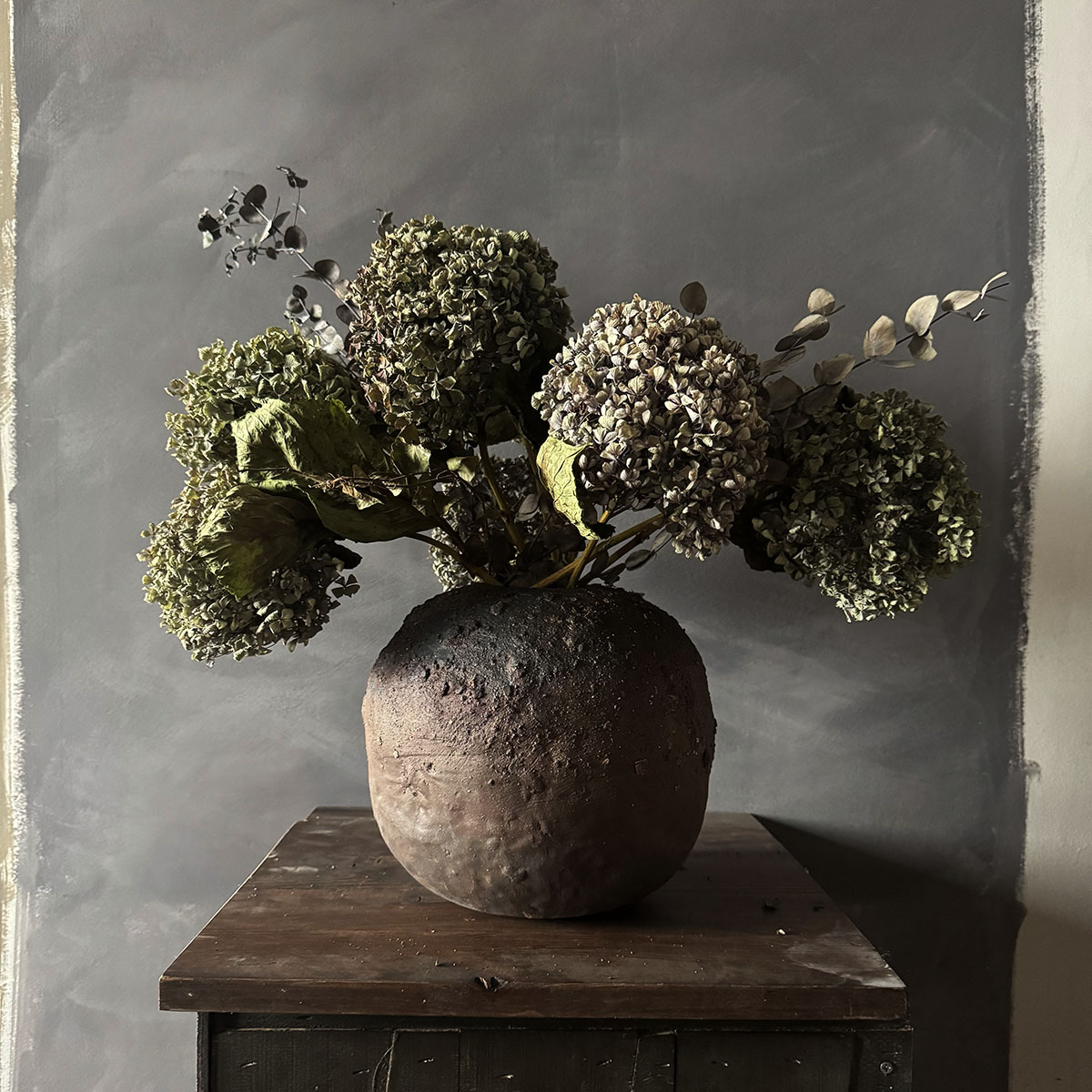 Lyla | El Yapımı Seramik Dokulu Wabi Sabi Dekoratif Küre Vazo